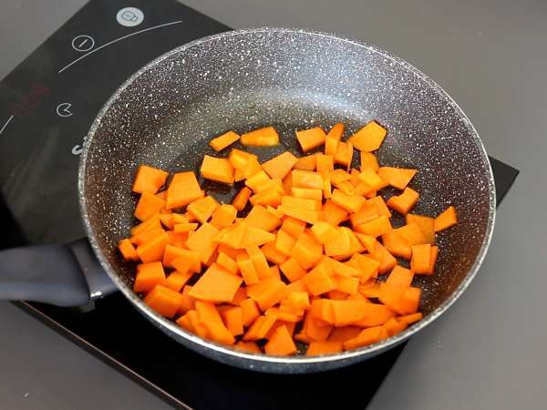 Равиоли с форма на бонбони с пълнеж от тиква и рикота Caramelle - Подготовка стъпка 4