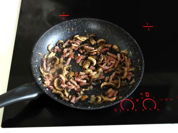 Паста alla boscaiola - идеалното първо ястие за есента и зимата - Подготовка стъпка 3