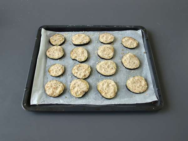 Бързо изпечени патладжани - вкусна и лека гарнитура - Подготовка стъпка 5