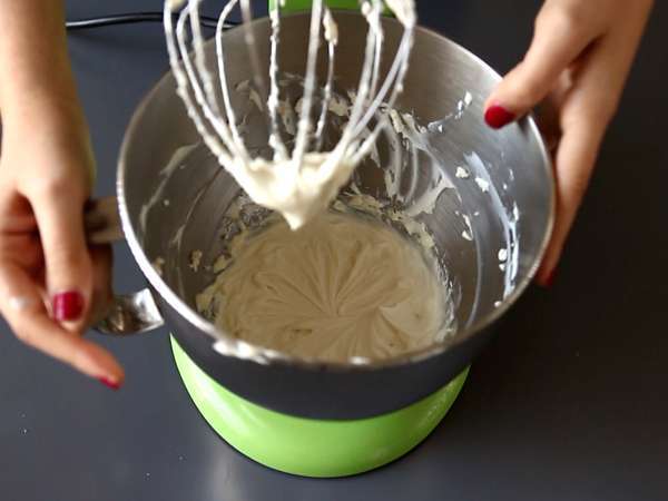 Неизпечени кокосови верини в стил Raffaello - приказен десерт в снежна топка - Подготовка стъпка 2