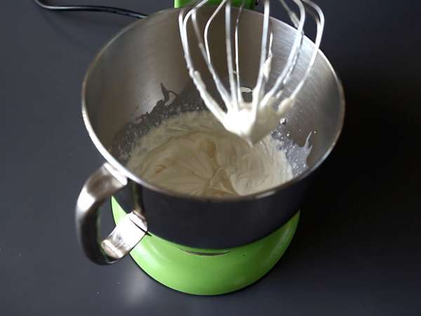 Неизпечени кокосови верини в стил Raffaello - приказен десерт в снежна топка - Подготовка стъпка 3