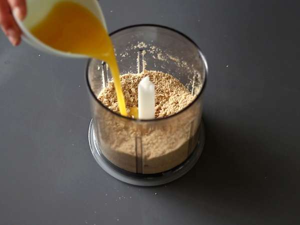 Чашки с шоколад и нуга. Лесна рецепта - Подготовка стъпка 1