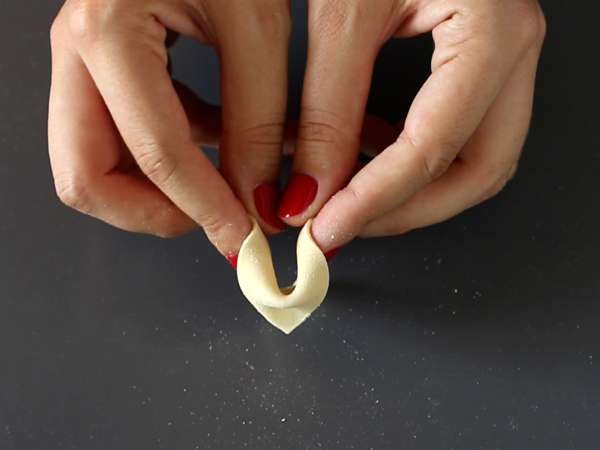 Как да си направим домашна паста: сорпресин, малка красива паста - Подготовка стъпка 6