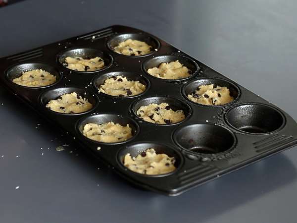 Бисквитни чашки с шоколадов ганаш, в стил морковено гърне - Подготовка стъпка 3