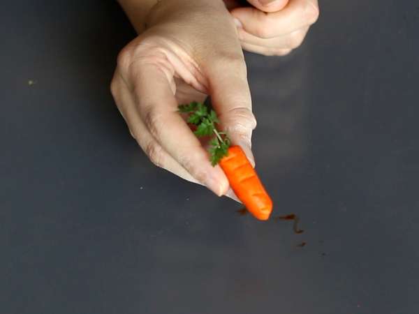 Бисквитни чашки с шоколадов ганаш, в стил морковено гърне - Подготовка стъпка 5