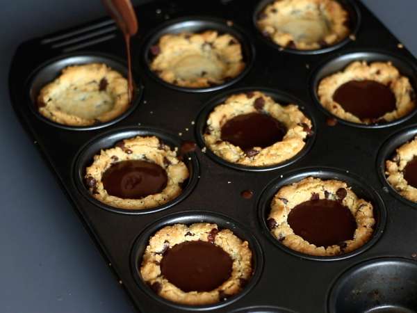 Бисквитни чашки с шоколадов ганаш, в стил морковено гърне - Подготовка стъпка 7