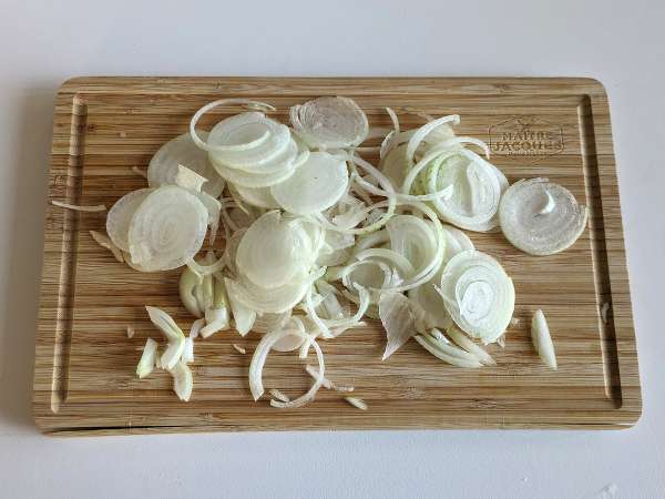 Омлет с лук, вкусната и лесна за приготвяне рецепта - Подготовка стъпка 1