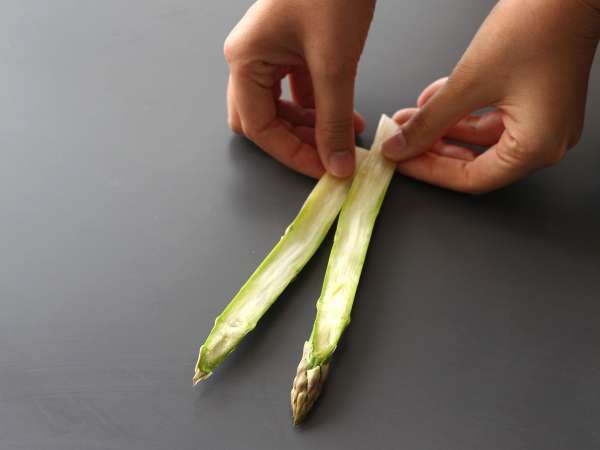 Сладкиши с аспержи, шунка и топено сирене - Подготовка стъпка 1