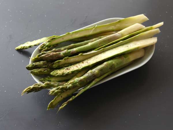 Сладкиши с аспержи, шунка и топено сирене - Подготовка стъпка 2