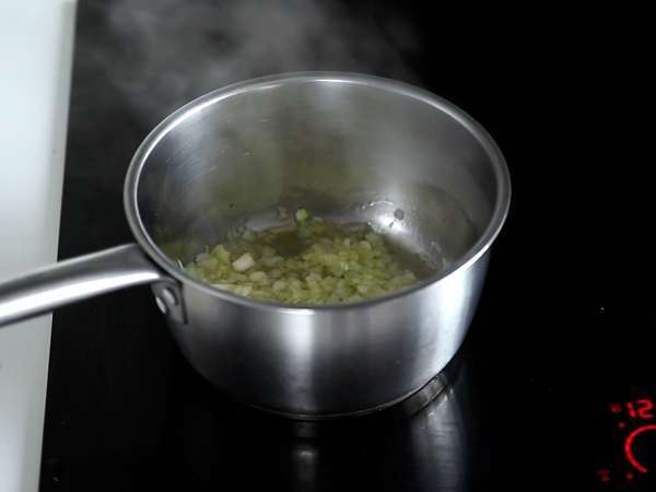 Патладжан пармиджана, традиционната рецепта, обяснена стъпка по стъпка! - Подготовка стъпка 2