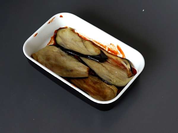 Патладжан пармиджана, традиционната рецепта, обяснена стъпка по стъпка! - Подготовка стъпка 7