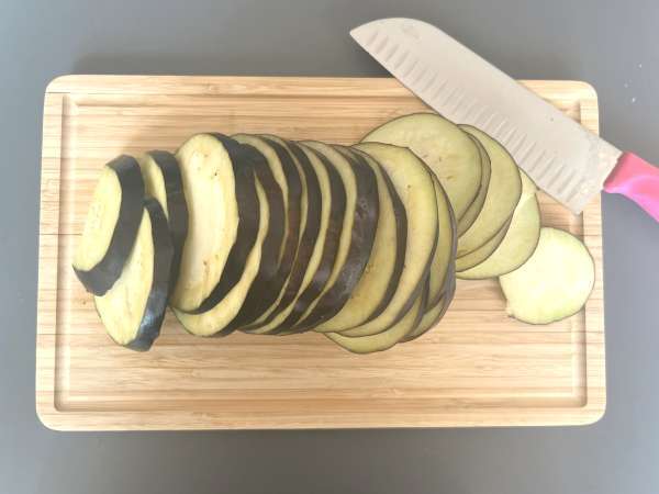 Паста Сицилияна с патладжан, лесна и лека версия - Pasta alla Norma - Подготовка стъпка 1