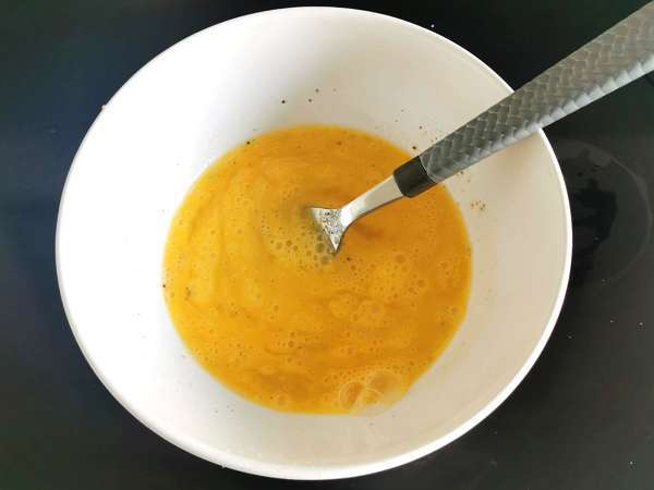 Омлет със сирене, експресната рецепта, готова за 5 минути! - Подготовка стъпка 2