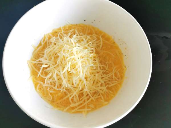 Омлет със сирене, експресната рецепта, готова за 5 минути! - Подготовка стъпка 3