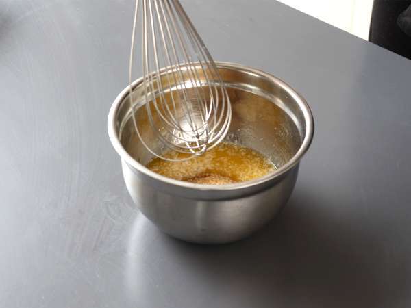 Блонди череши и шоколад, перфектната хрупкава и захаросана торта - Подготовка стъпка 1