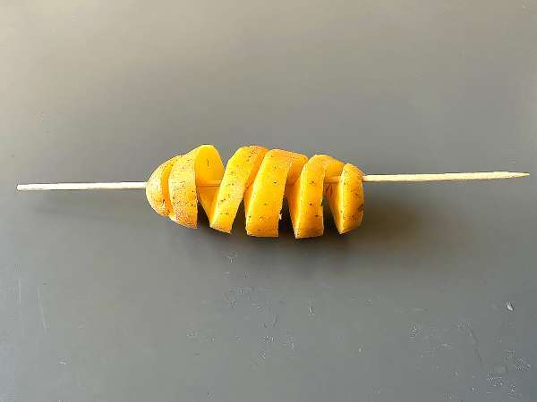 Спираловидни картофи на клечка - безотказната техника без машина - Подготовка стъпка 2