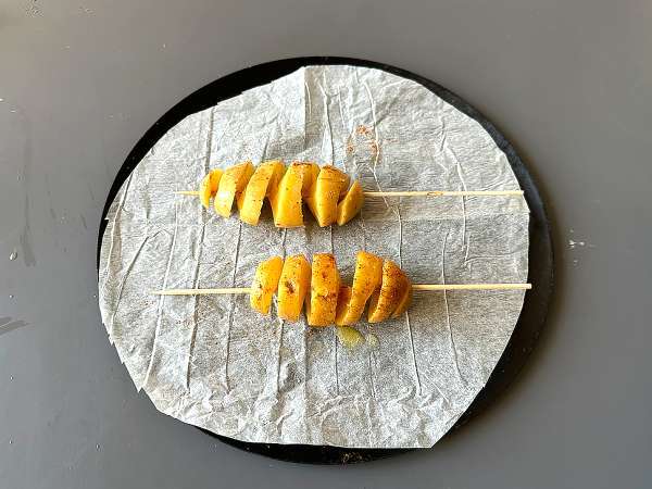 Спираловидни картофи на клечка - безотказната техника без машина - Подготовка стъпка 4