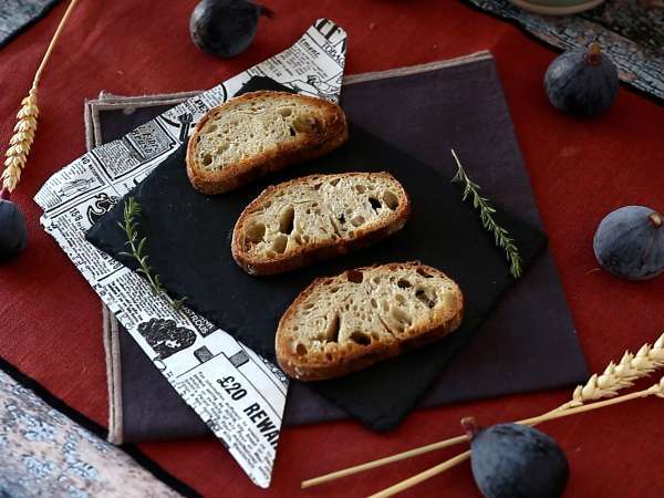Сандвичи със смокини, прясно козе сирене, мед и розмарин - Подготовка стъпка 2