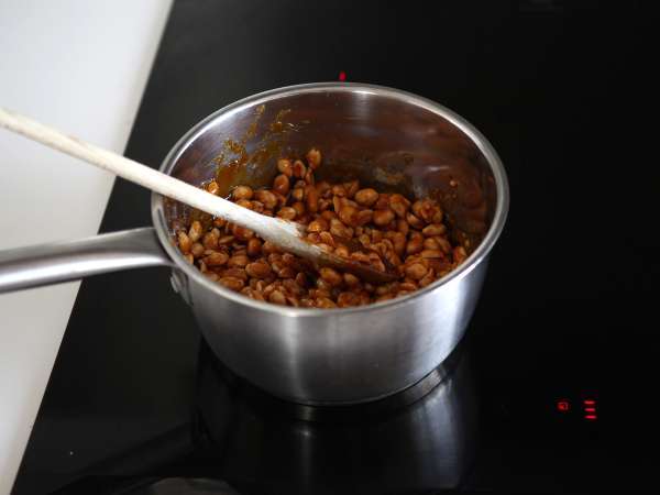 Фъстъчена пралина, идеална за връщане към сладкиши! - Подготовка стъпка 3