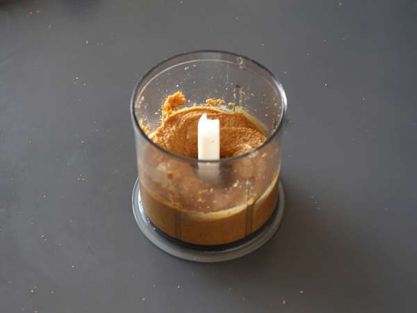 Фъстъчена пралина, идеална за връщане към сладкиши! - Подготовка стъпка 7