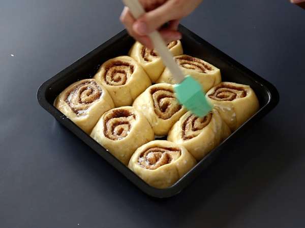 Рулца с канела, бриош с канела и ванилова глазура - Подготовка стъпка 9