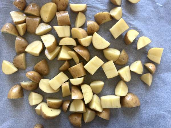 Печени картофи във фурната, класическа и лесна рецепта - Подготовка стъпка 3