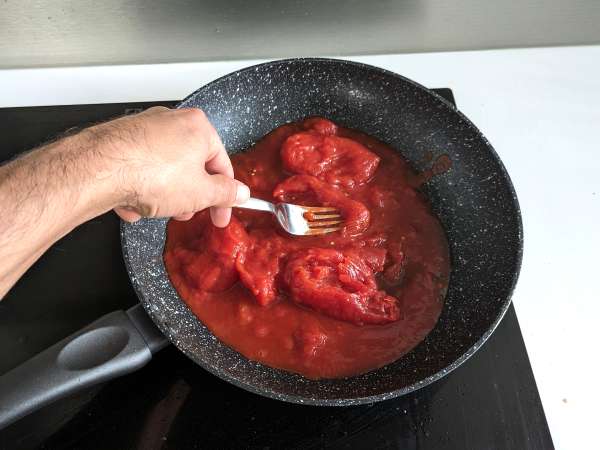 Pasta all'amatriciana, традиционната рецепта, обяснена стъпка по стъпка - Подготовка стъпка 5