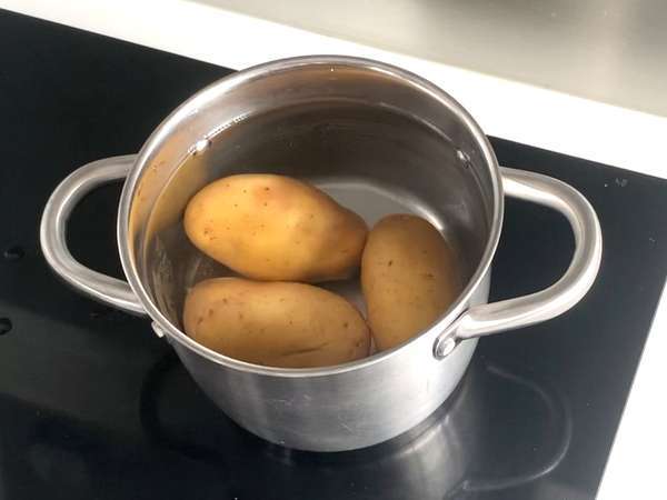 Gnocchi alla Sorrentina в тигана: бързата и сочна рецепта, която всички обичат! - Подготовка стъпка 1