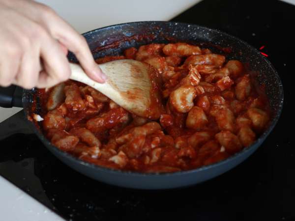 Gnocchi alla Sorrentina в тигана: бързата и сочна рецепта, която всички обичат! - Подготовка стъпка 10