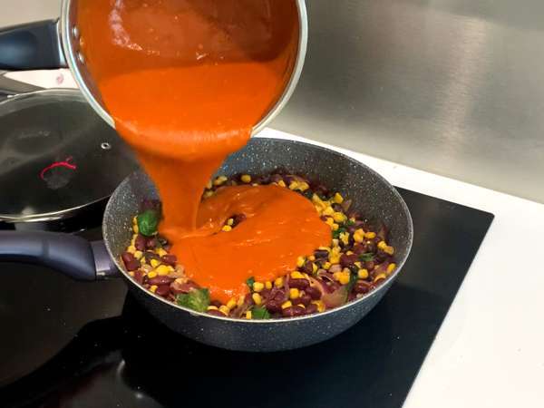 Вегетариански енчиладас - Подготовка стъпка 2