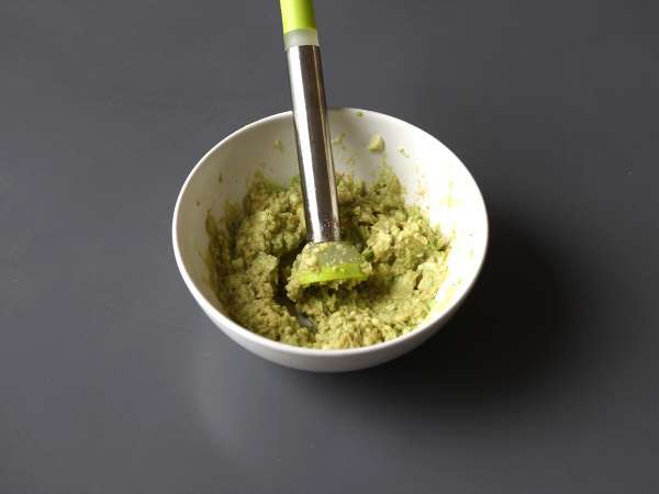 Макси сандвич със сирене на скара в американски стил: пилешко месо, авокадо, бекон - Подготовка стъпка 7