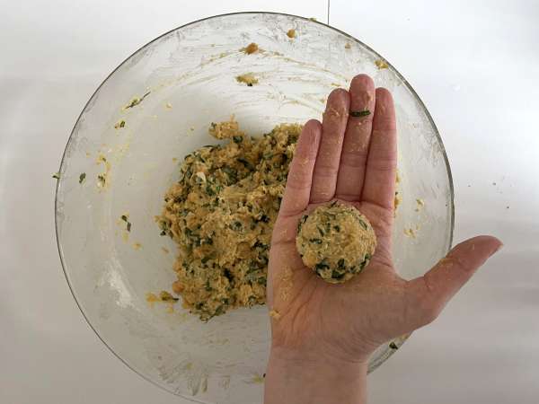 Фалафели във фритюрника, за хрупкави резултати без пържене! - Подготовка стъпка 4