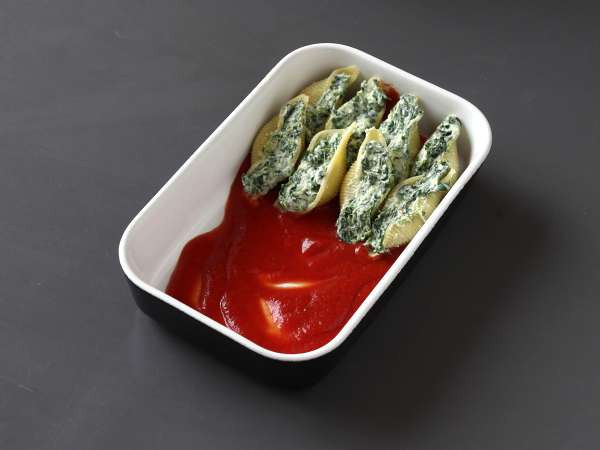 Conchiglioni, пълнени с рикота и спанак: неустоимо печено вегетарианско ястие - Подготовка стъпка 7