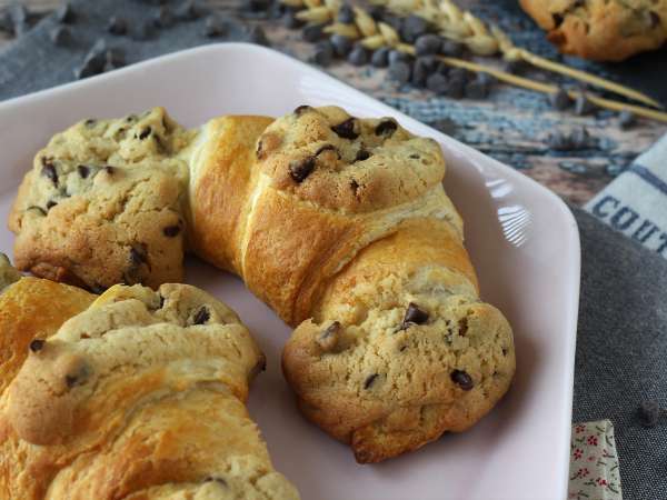 Изключително гурме, супер лесни крокита. Перфектната комбинация от кроасан и бисквитка! - Подготовка стъпка 9