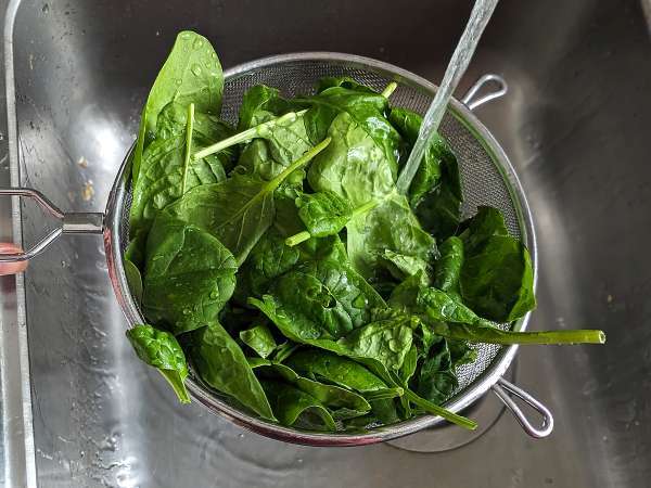 Спаначен омлет, лесното и вкусно вегетарианско второ ястие - Подготовка стъпка 1