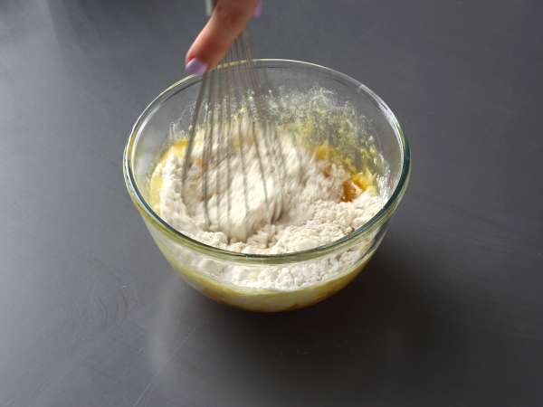 Доматени мъфини с топящо се сърце от моцарела - Подготовка стъпка 1