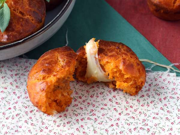 Доматени мъфини с топящо се сърце от моцарела - Подготовка стъпка 7