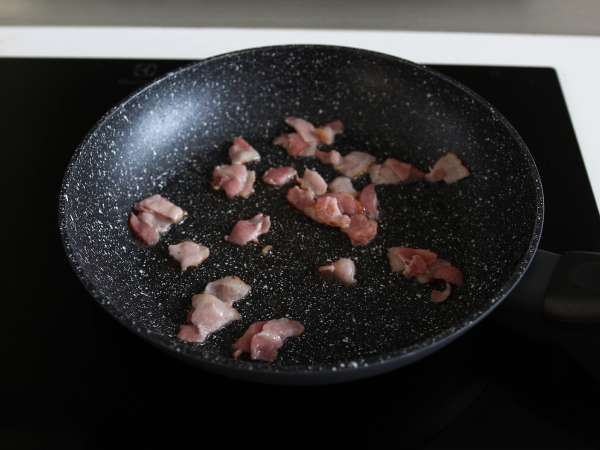 Как да приготвяме Buldak noodles carbonara flavour? Най-добрата рецепта! - Подготовка стъпка 1