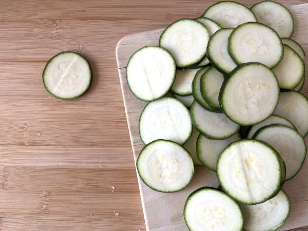 Чипс от тиквички с Air Fryer - Подготовка стъпка 1