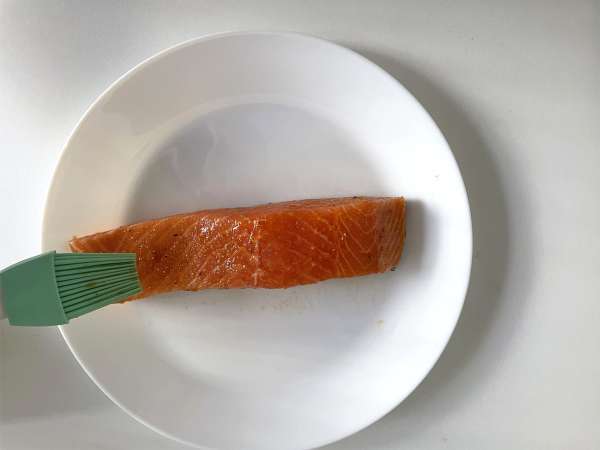 Сьомга във фритюрник: здравословна и богата на вкус - Подготовка стъпка 2