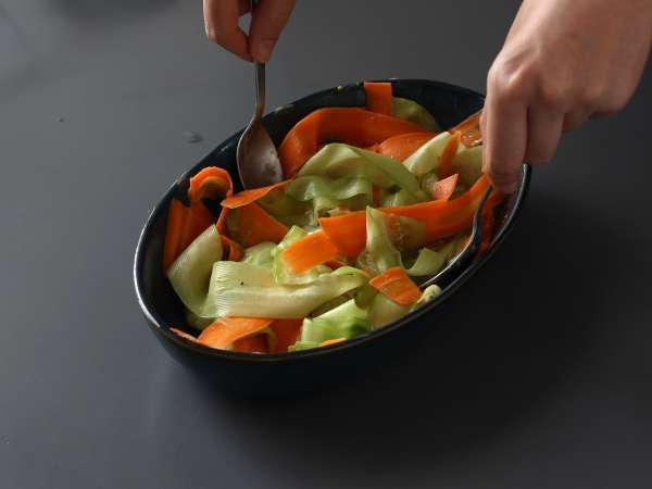 Зеленчукова салата талиатели с фъстъчен сос - Подготовка стъпка 5