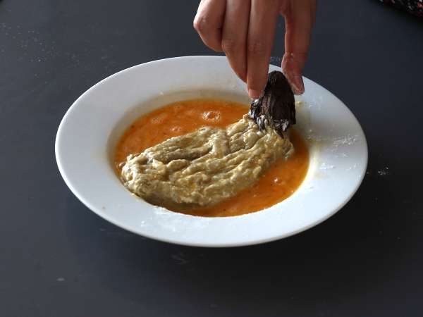 Паниран патладжан по милански, но вегетариански - Готвене във фритюрник - Подготовка стъпка 7