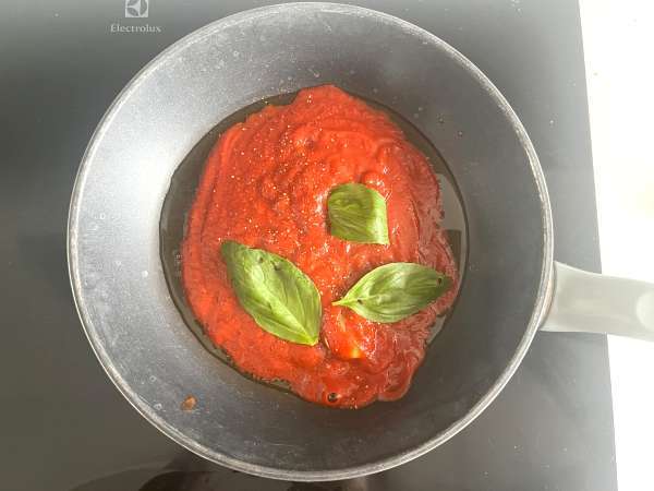 Паниран патладжан по милански, но вегетариански - Готвене във фритюрник - Подготовка стъпка 13