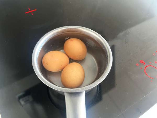 Лека майонеза с твърдо сварени яйца и без масло! Идеална, когато не можете да ядете сурови яйца! - Подготовка стъпка 1