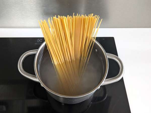 Кремообразна паста с бурата и чери домати - Подготовка стъпка 3