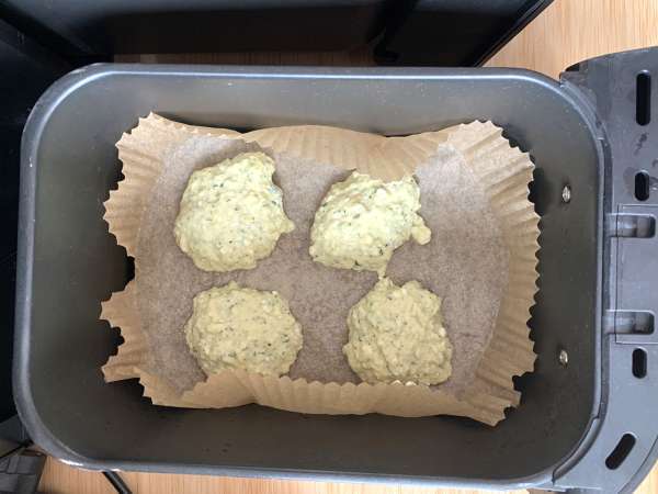 Фритюрник от тиквички със сос от кисело мляко и фета - Подготовка стъпка 4