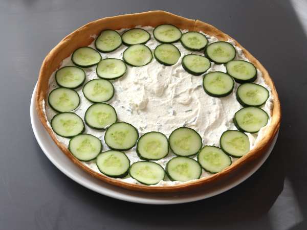 Супер освежаващ летен тарт: рикота, краставица и пушена сьомга - Подготовка стъпка 8