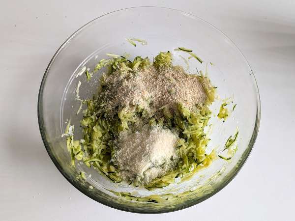 Бургер от тиквички и картофи във фритюрник - Подготовка стъпка 5