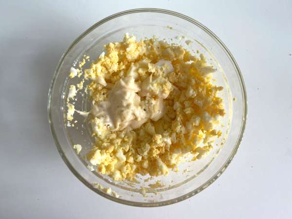 Тамаго сандо: известният японски сандвич с яйца, който можете да намерите в Конбини! - Подготовка стъпка 3