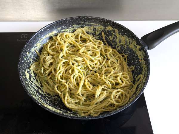 Паста с цветя от тиквички, рикота и шамфъстък - Подготовка стъпка 6